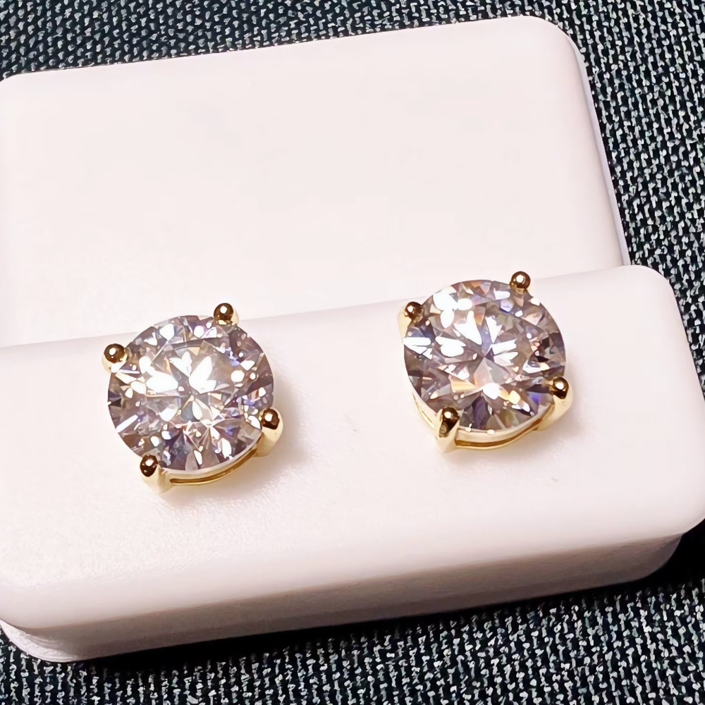 🔥 HUGE 8MM Diamond Stud Earrings (4.00 CTW) - VVS D Color, 925 Silver